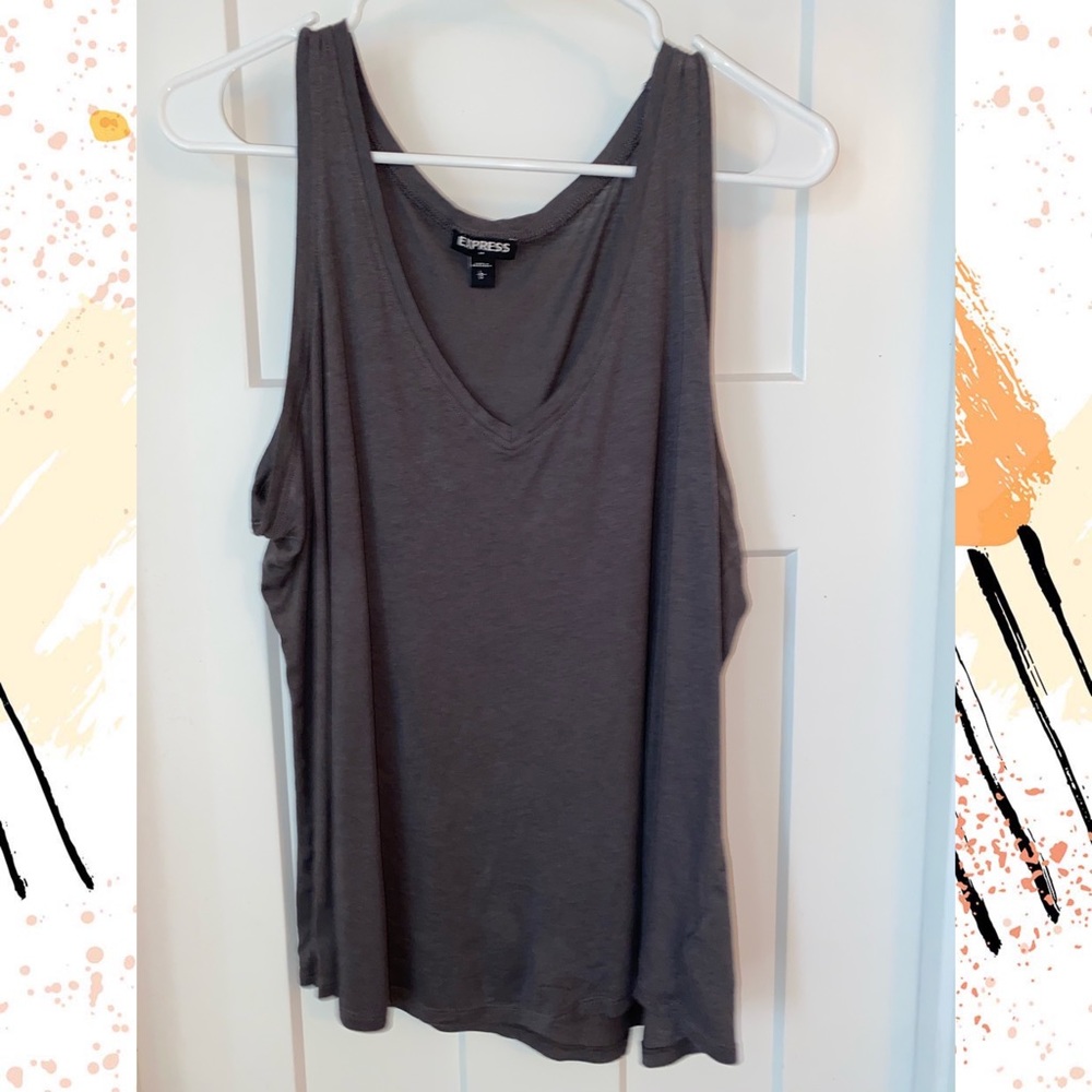 V-Neck loose fit tank